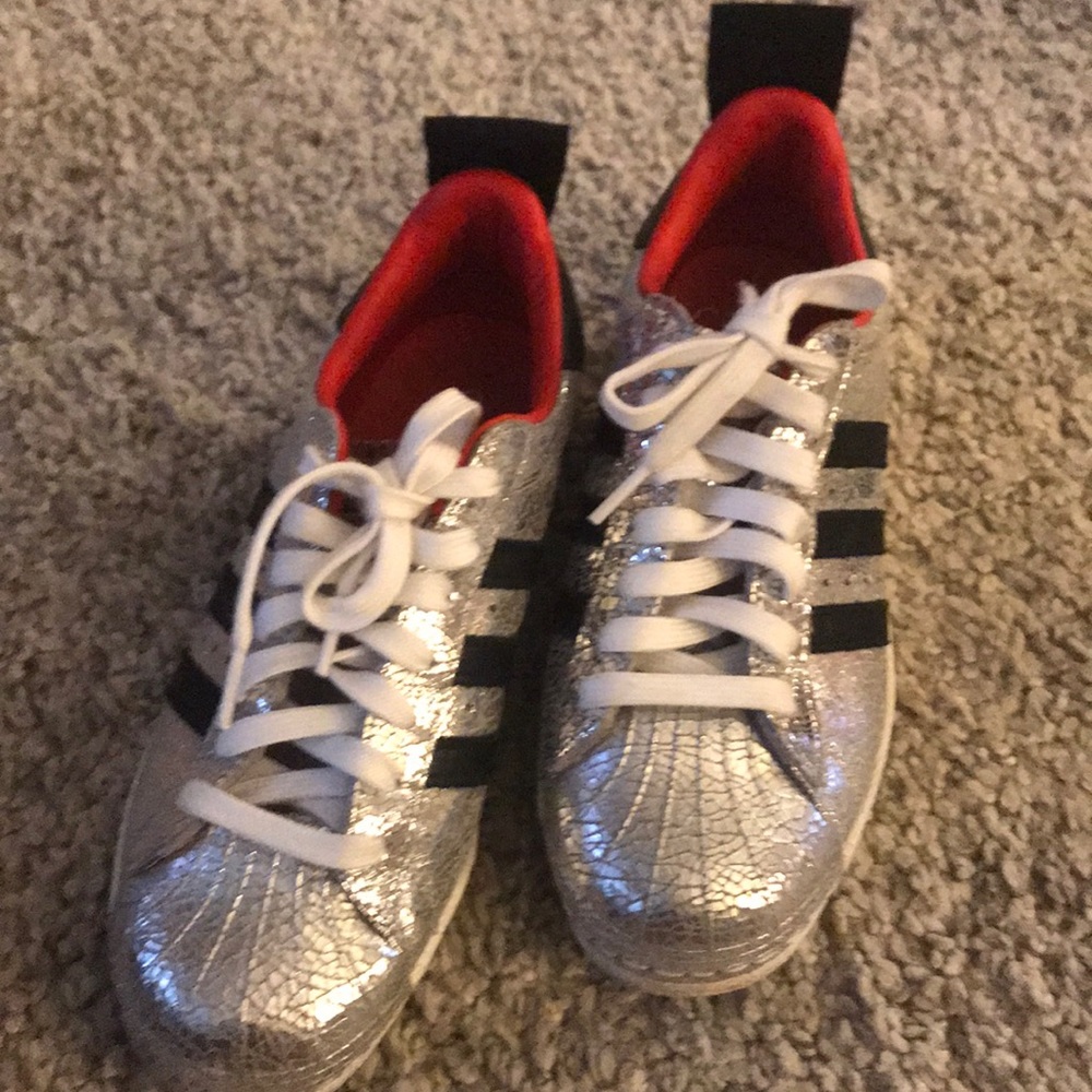 One of a kind Adidas 6.5